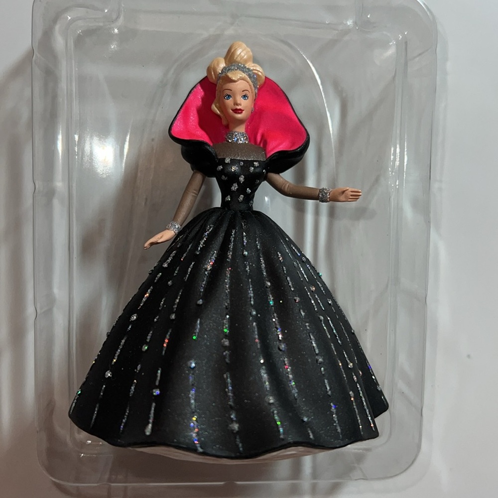 Vintage 1998 Happy Holidays Barbie Doll Special Edition Mattel & Ornament - Picture 9 of 11